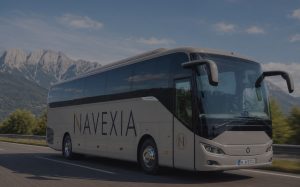 Navexia - logotip na autobusu (mockup)