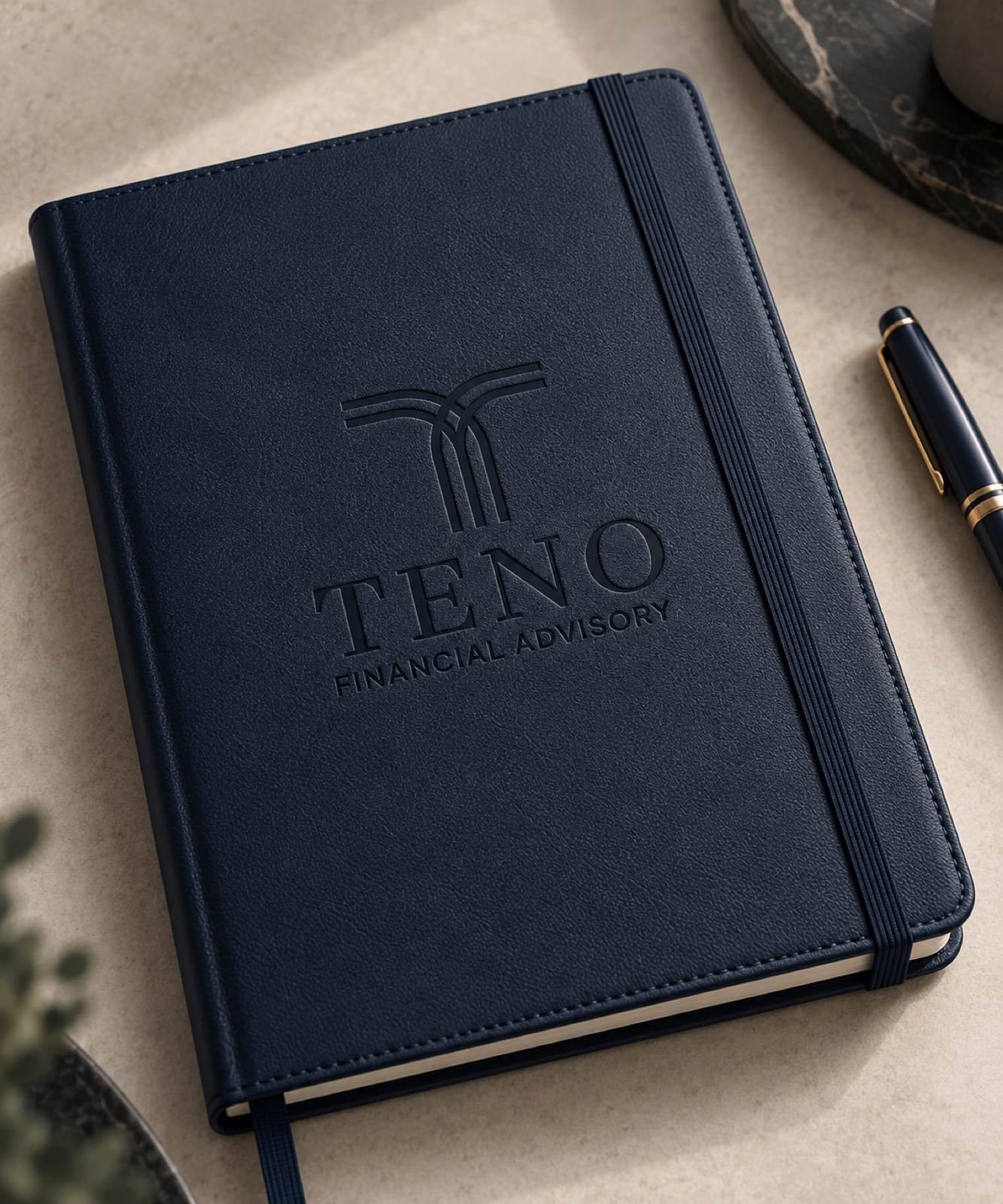 TENO vizualni identitet na bilježnici